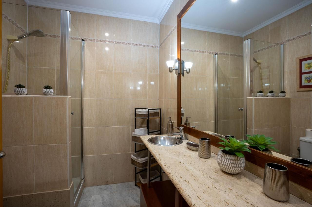 Reina Aixa- Centro Appartement *
