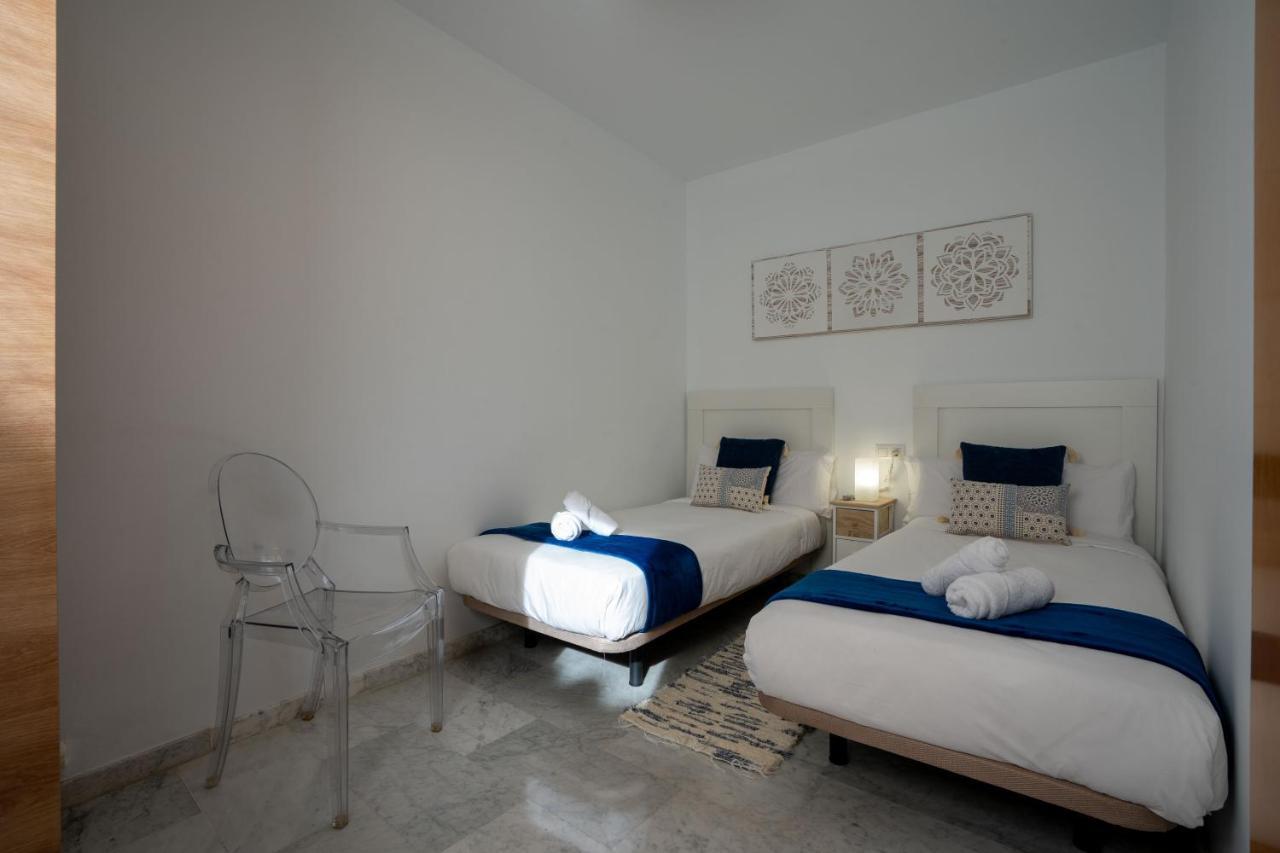 Reina Aixa- Centro Appartement