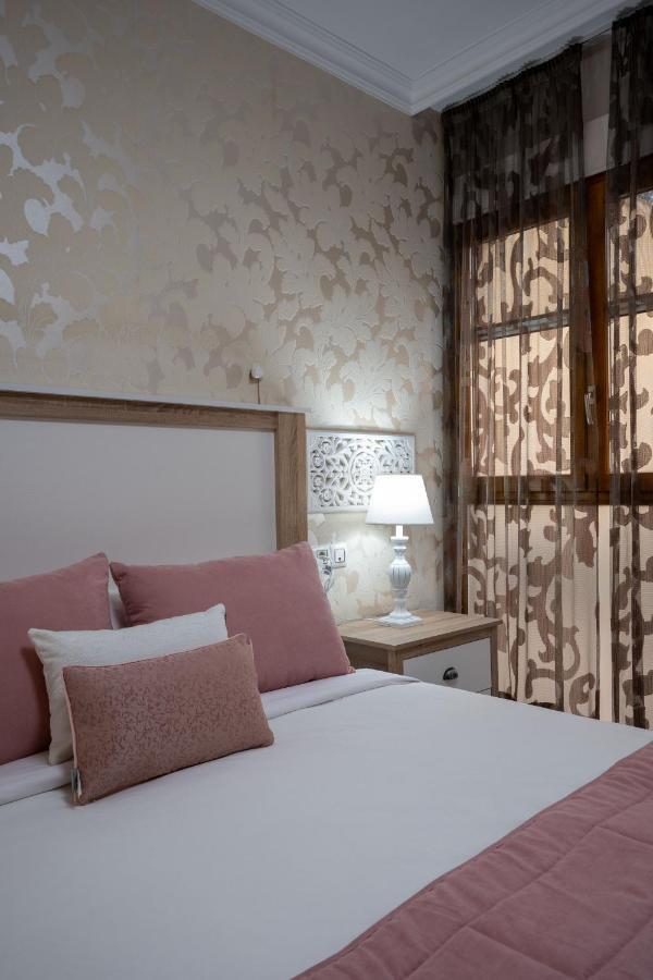 Reina Aixa- Centro Appartement *