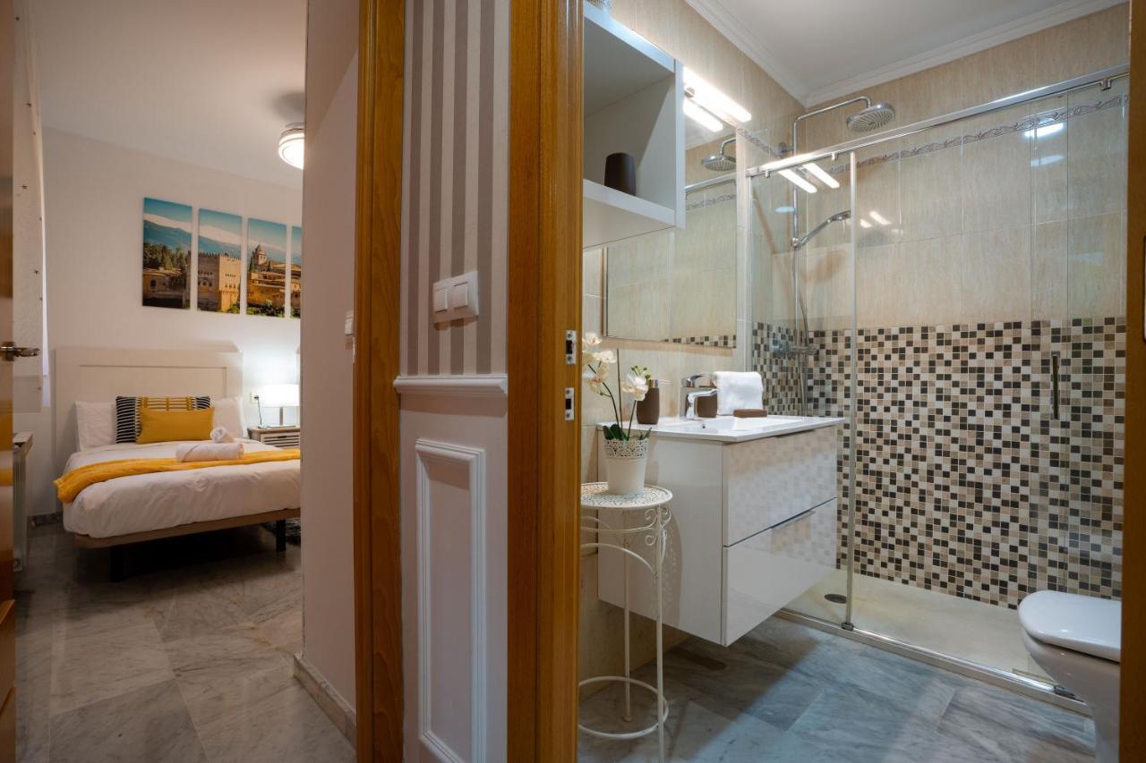 Reina Aixa- Centro Apartment Granada